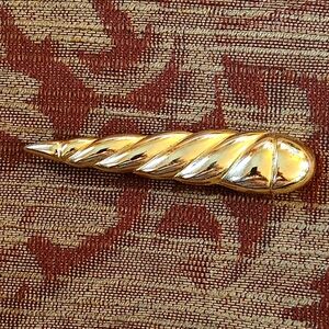 Gold Tone Spiral Brooch MJENT